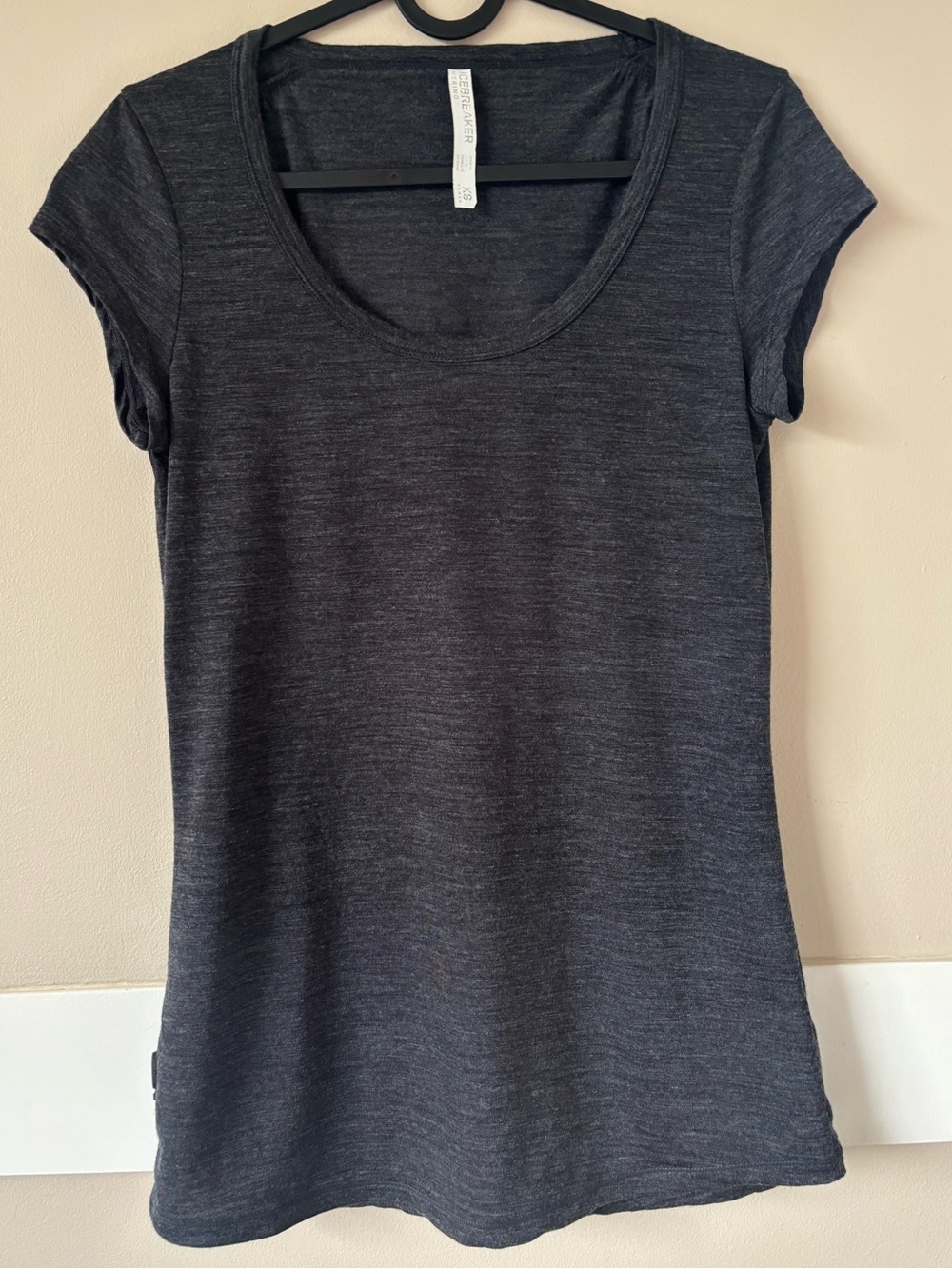 XS - Icebreaker fitted scoop neck